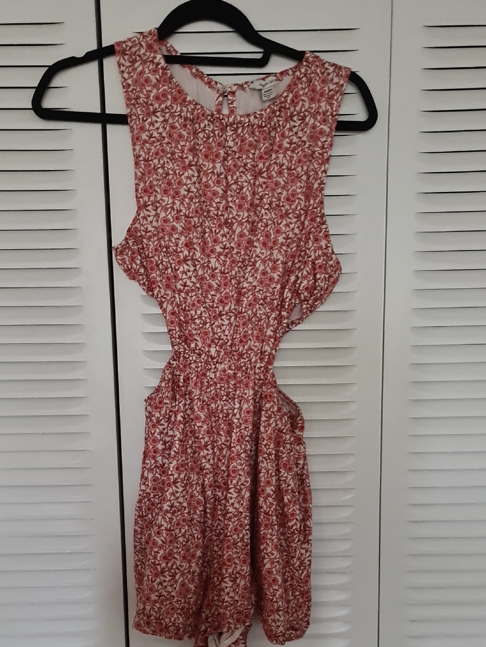 Sleeveless Red Floral Cutout Women's Romper